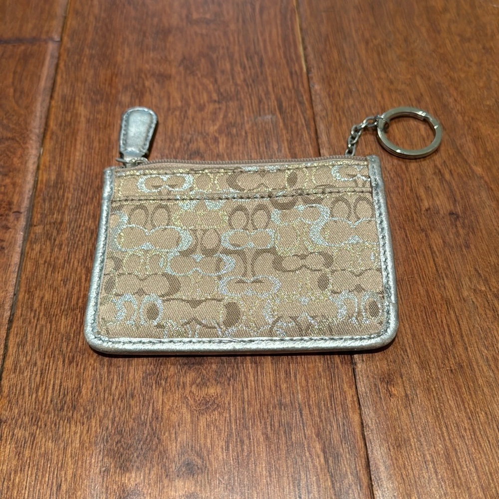 Early 2000’s Coach wallet key chain